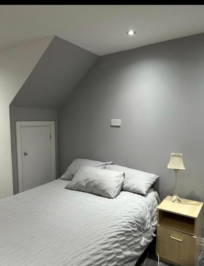 Cosy Nest In London Apartment Hendon Exterior photo